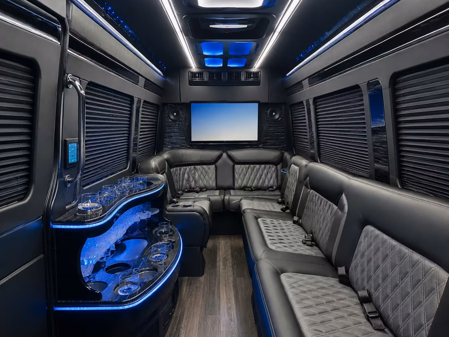 bus rental options for redmond trips