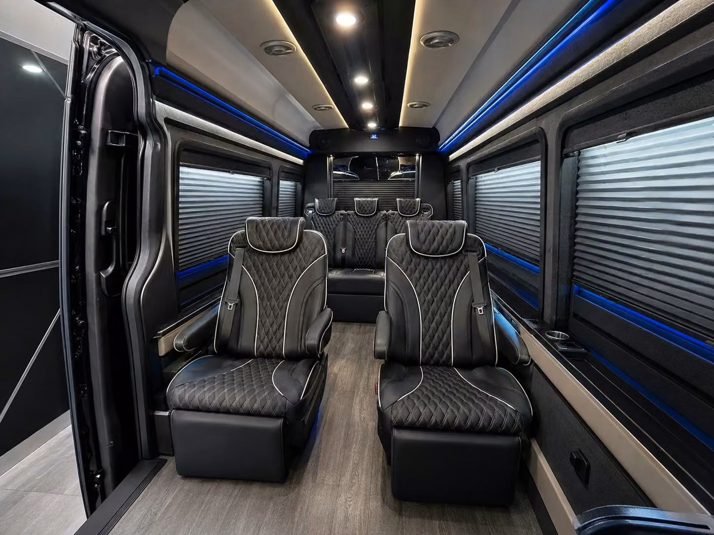 hotel shuttle and airport transfer loops around redmond