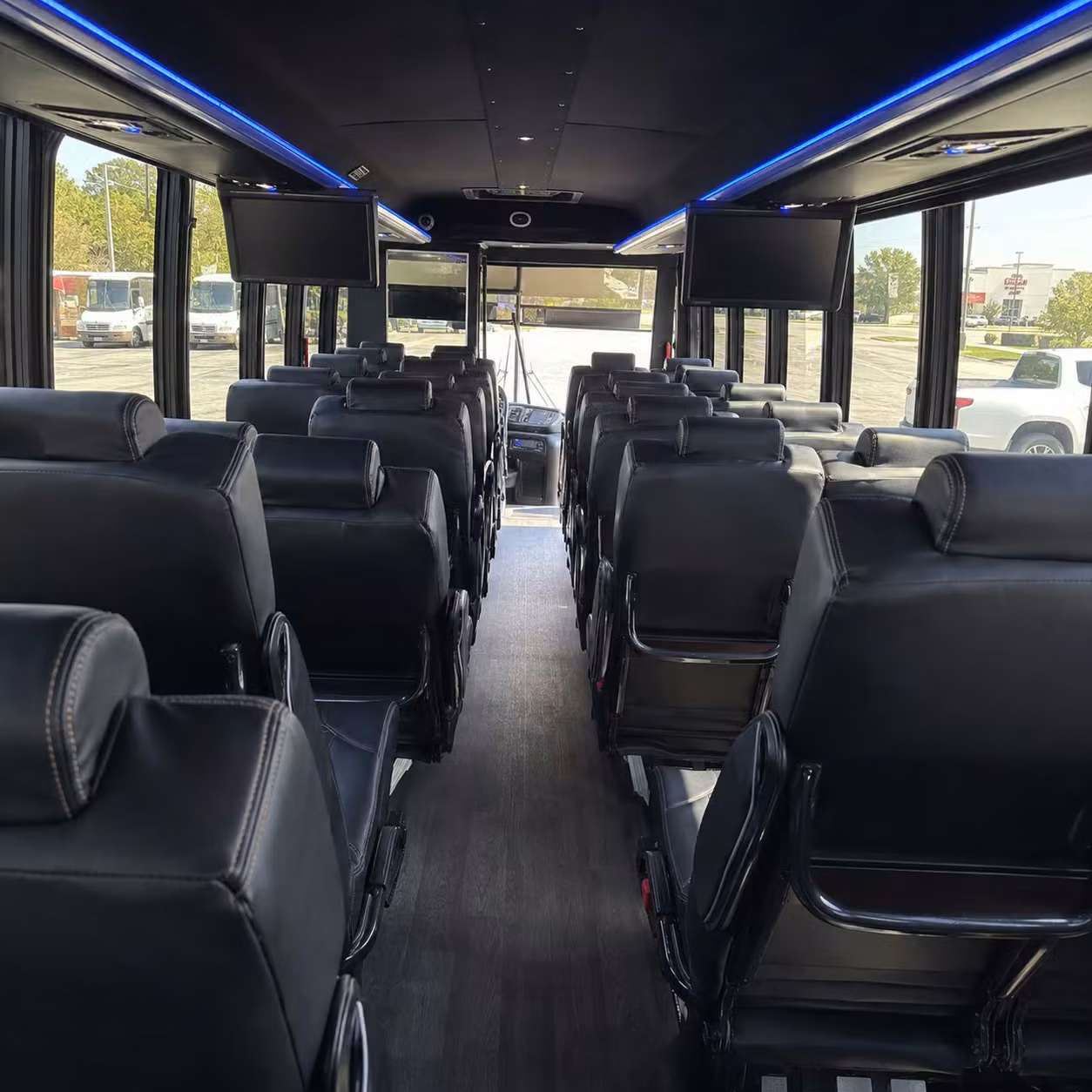 minibus rentals for redmond nature and environmental education field trips