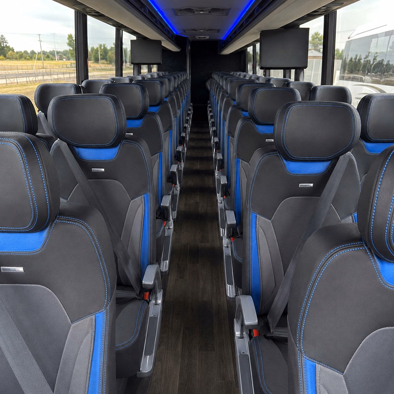 redmond charter bus hero 2